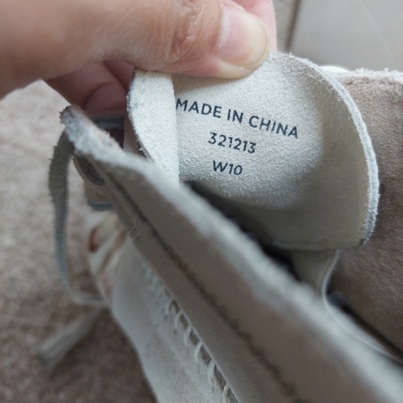 TOMS Embroidered Suede Leather Tribal Boots Size 10 - Picture 8 of 8